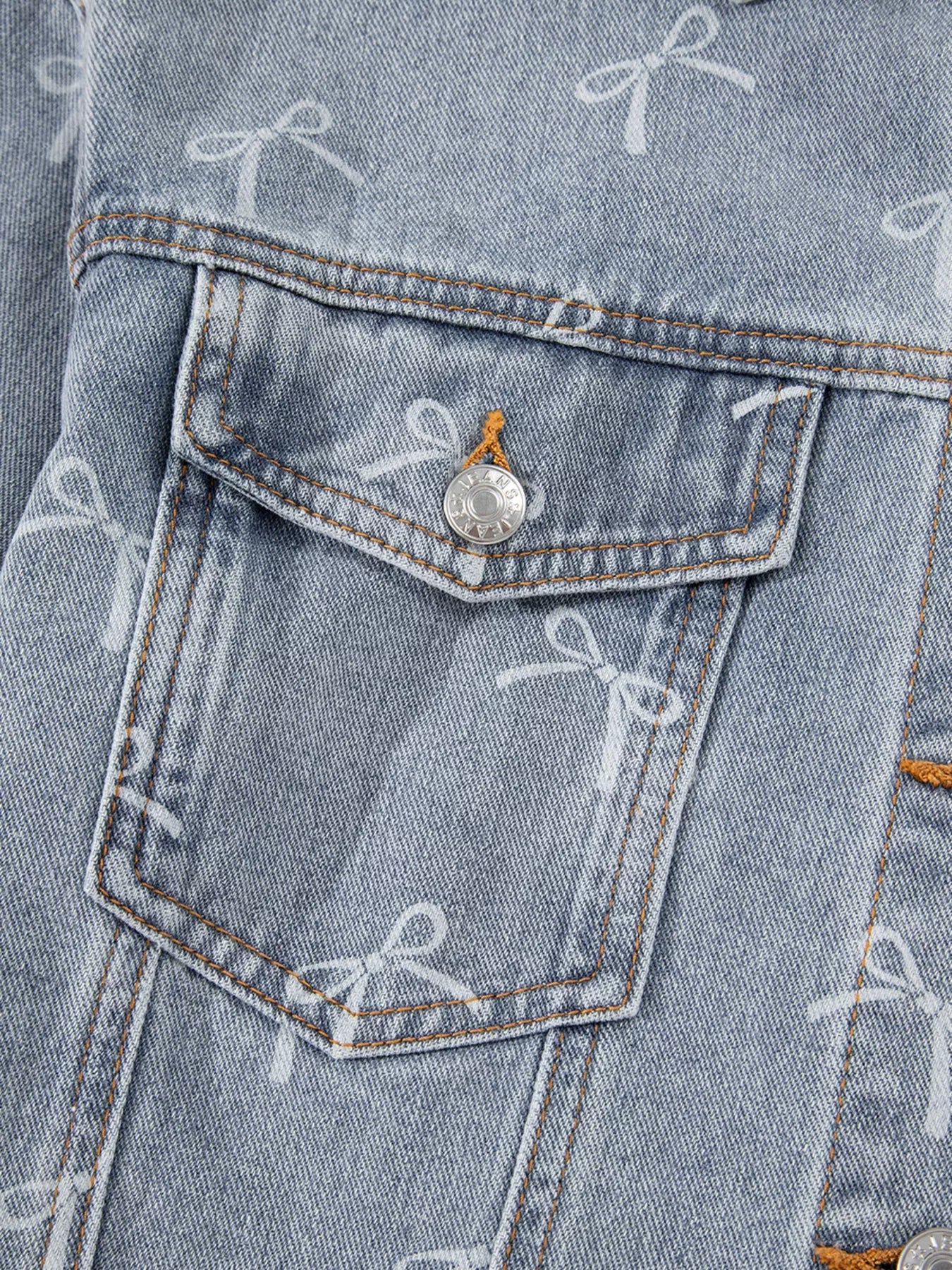 Bow Knot Print Light Wash Raw Hem Denim Jacket - Lara Moda