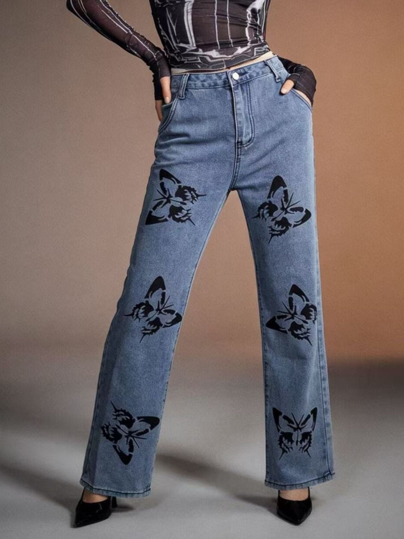 Butterfly Print High-Waisted Wide Leg Jeans - Lara Moda