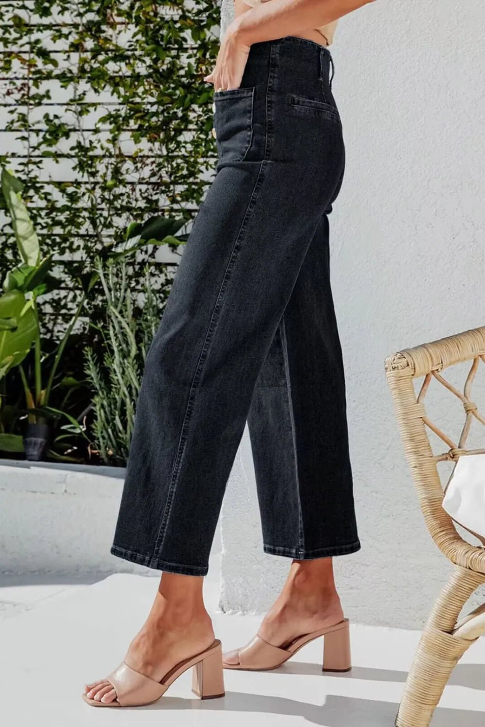 Button Fly Cropped Wide Leg Jeans - Lara Moda