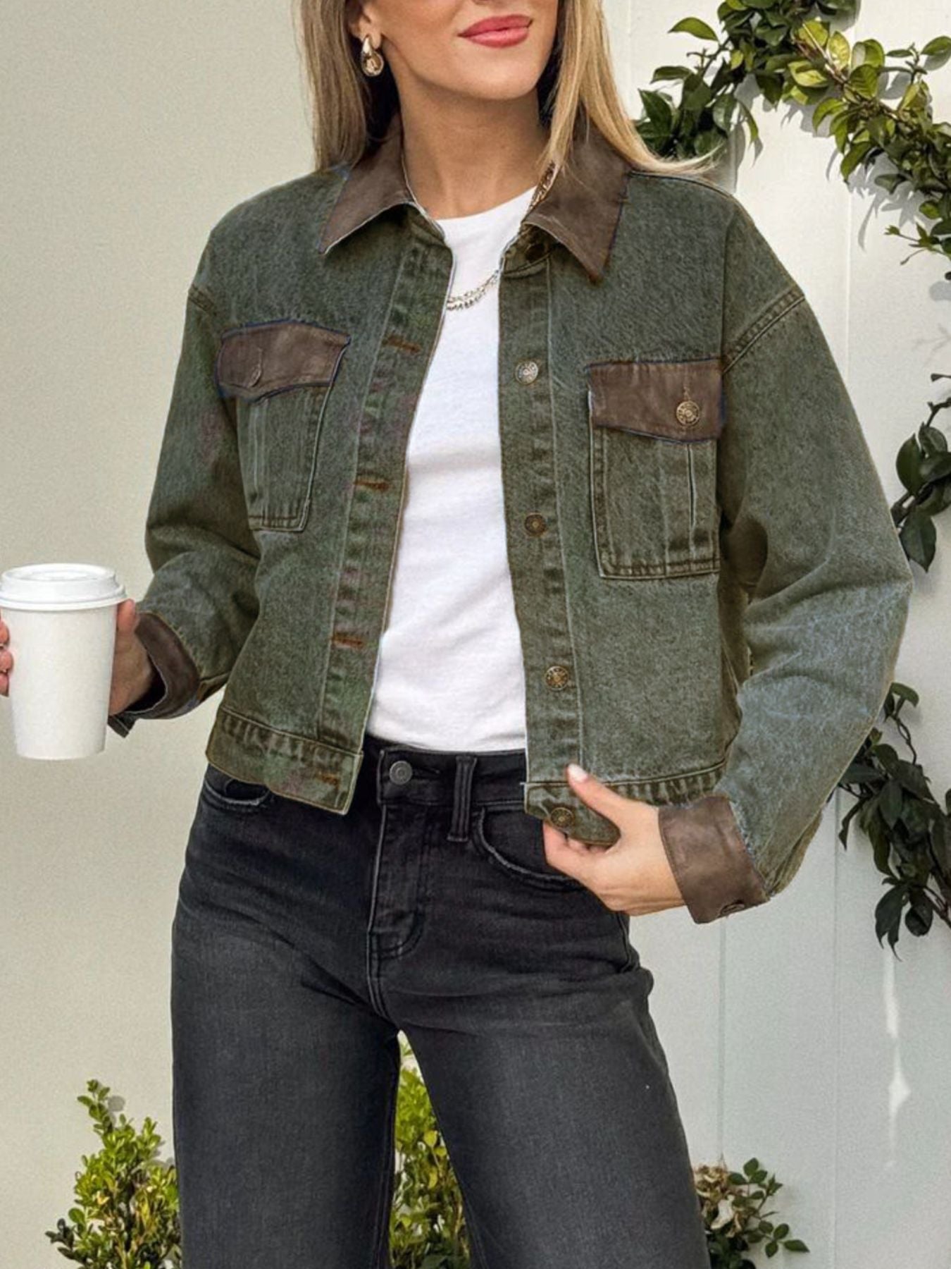 Button Up Chest Pockets Denim Jacket - Lara Moda