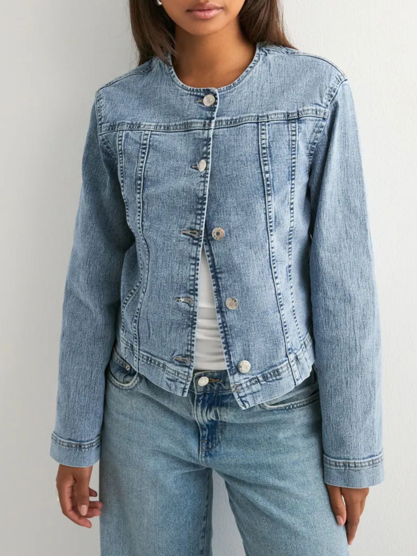 Classic Button-Down Denim Jacket - Lara Moda