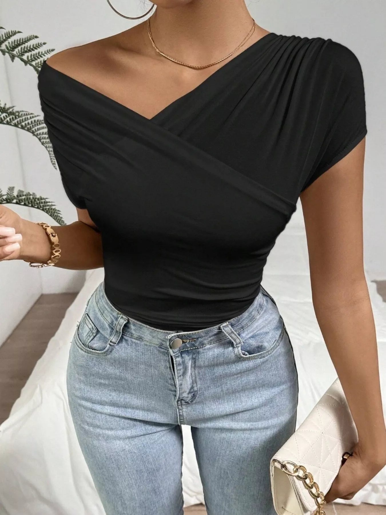 Cross-Wrap Slim Fit Top - Lara Moda