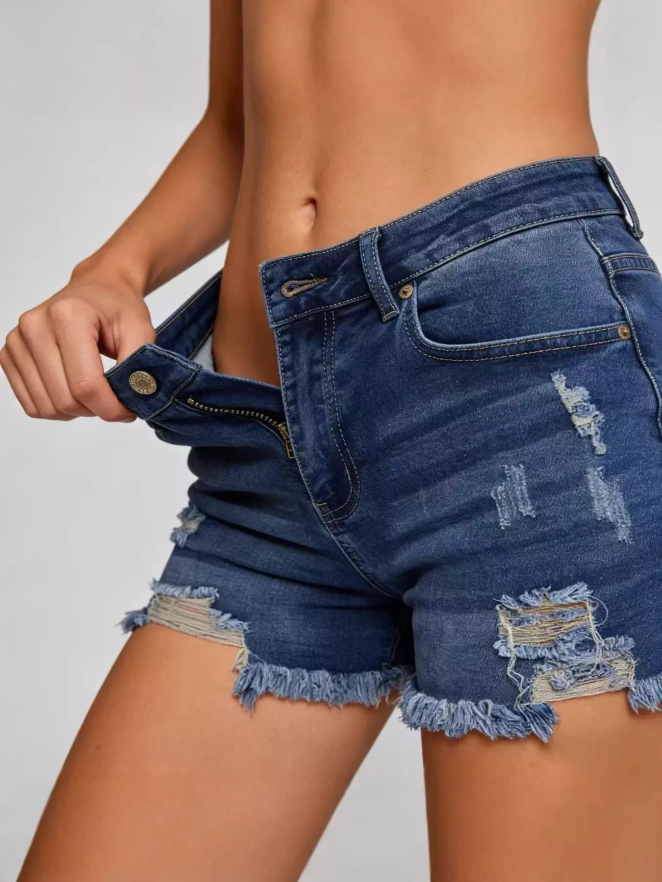 Distressed Frayed Hem Denim Shorts - Lara Moda