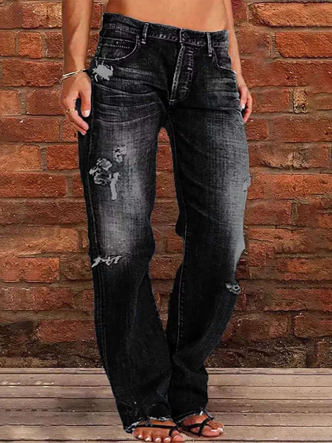 Distressed Loose Fit Jeans - Lara Moda