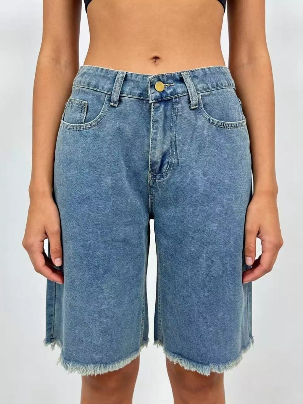 Frayed Hem Relaxed Fit Denim Shorts - Lara Moda