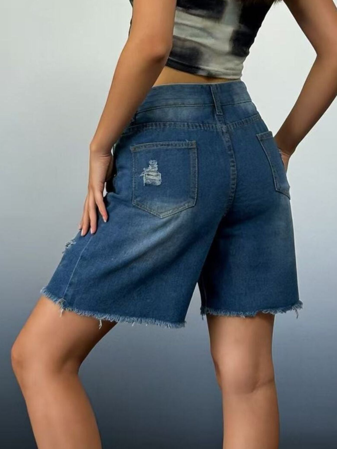Full Size Ripped Frayed Hem Denim Shorts Plus Size - Lara Moda