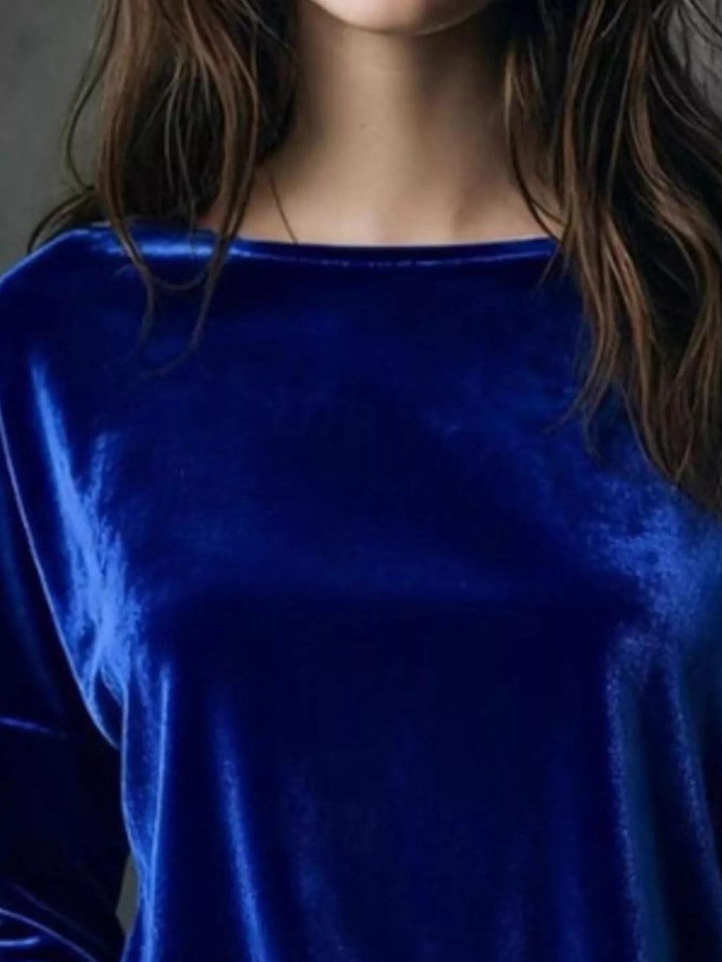 Full Size Velvet Long Sleeve T-Shirt Plus Size - Lara Moda
