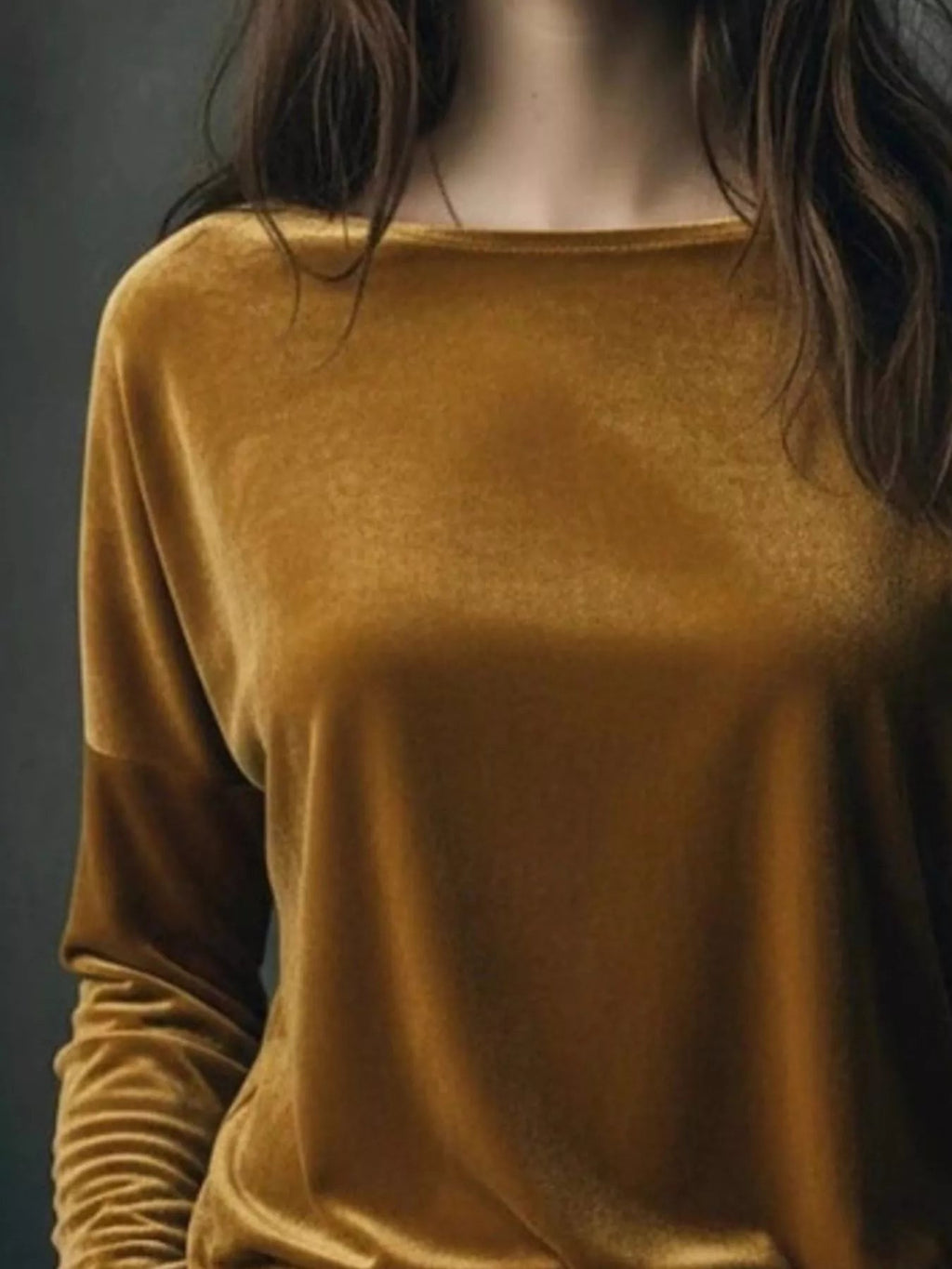 Full Size Velvet Long Sleeve T-Shirt Plus Size - Lara Moda