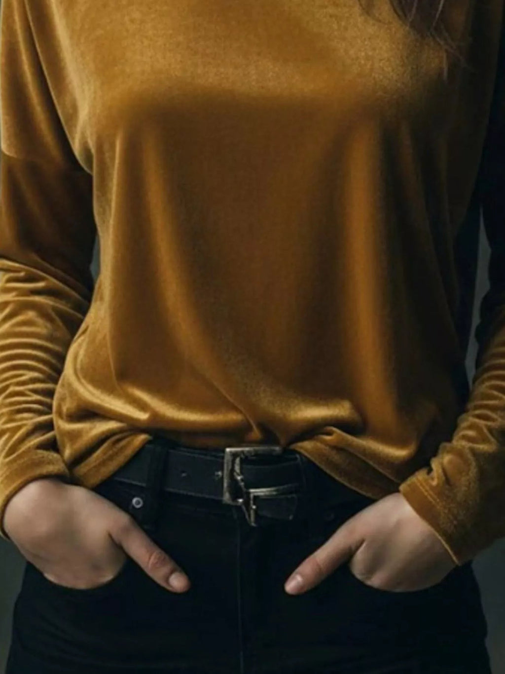 Full Size Velvet Long Sleeve T-Shirt Plus Size - Lara Moda