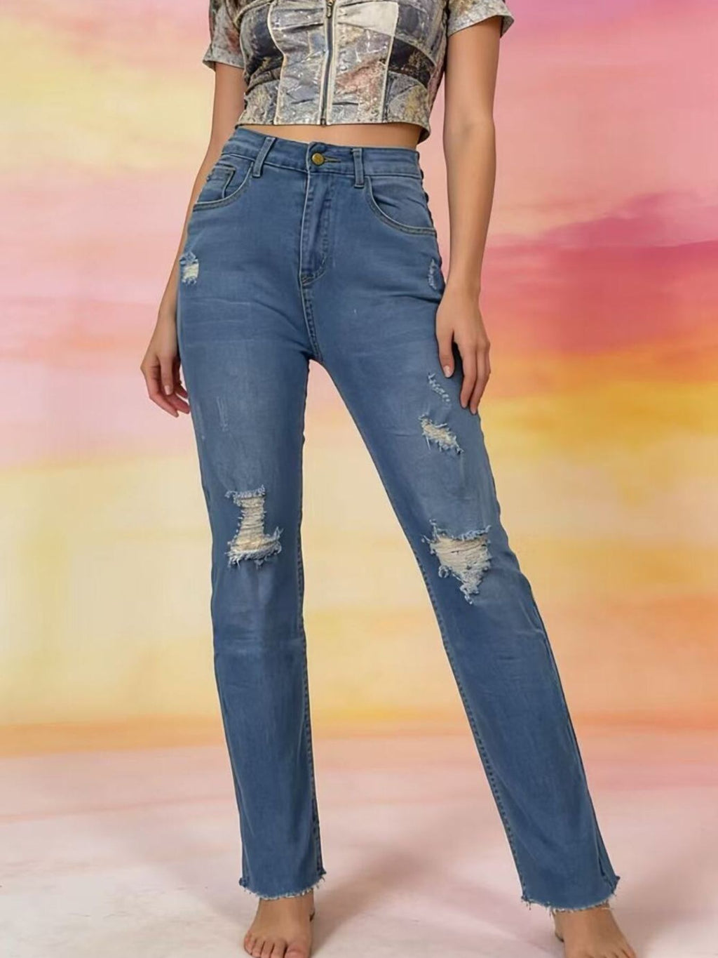 High-Waisted Distressed Jeans - Lara Moda