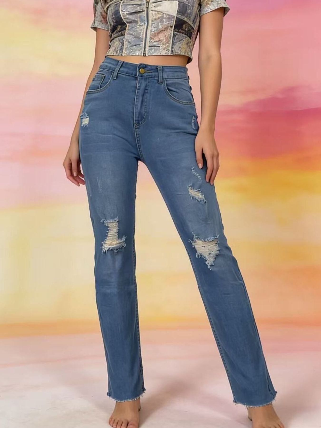 High-Waisted Distressed Jeans - Lara Moda