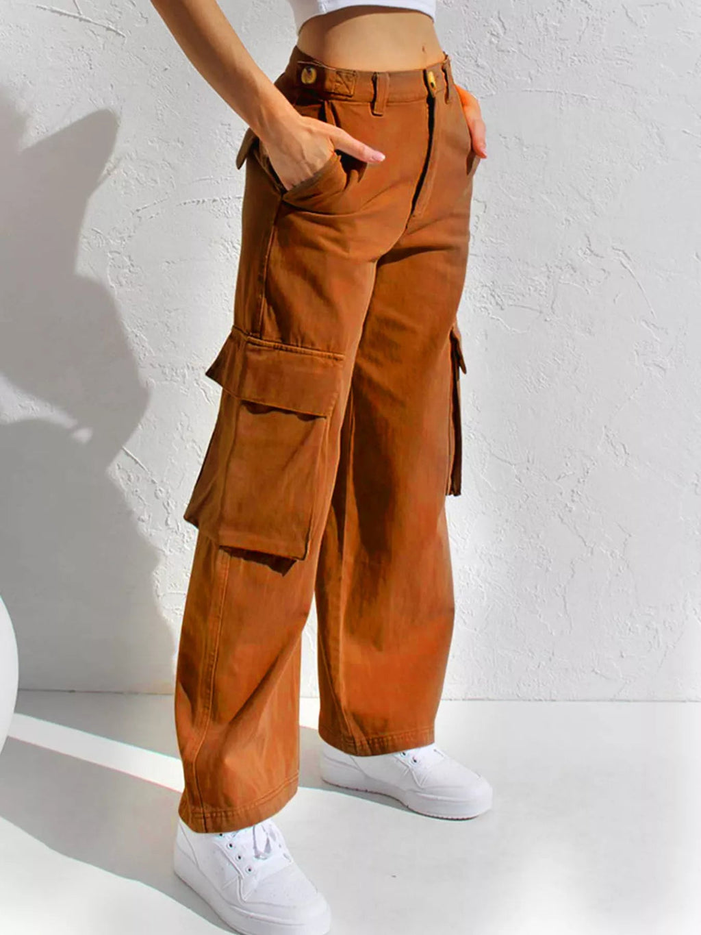 High-Waisted Wide Leg Cargo Jeans - Lara Moda