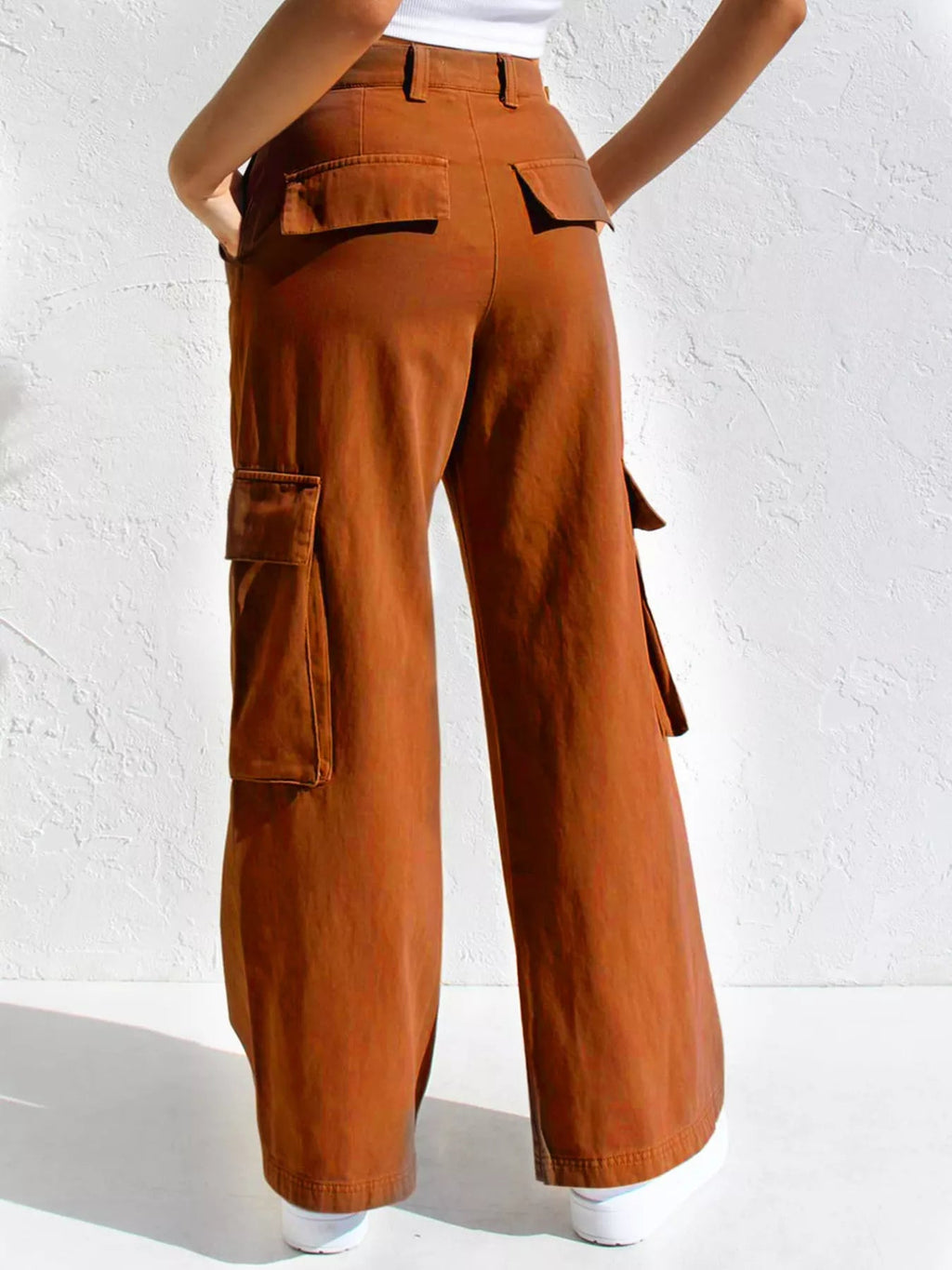 High-Waisted Wide Leg Cargo Jeans - Lara Moda