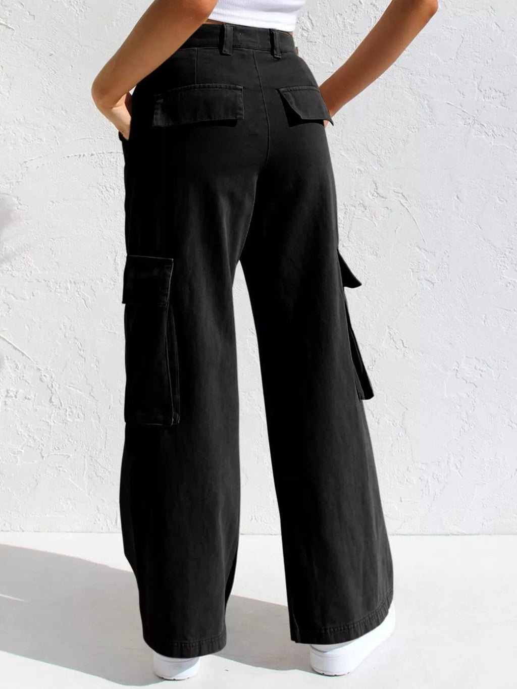 High-Waisted Wide Leg Cargo Jeans - Lara Moda