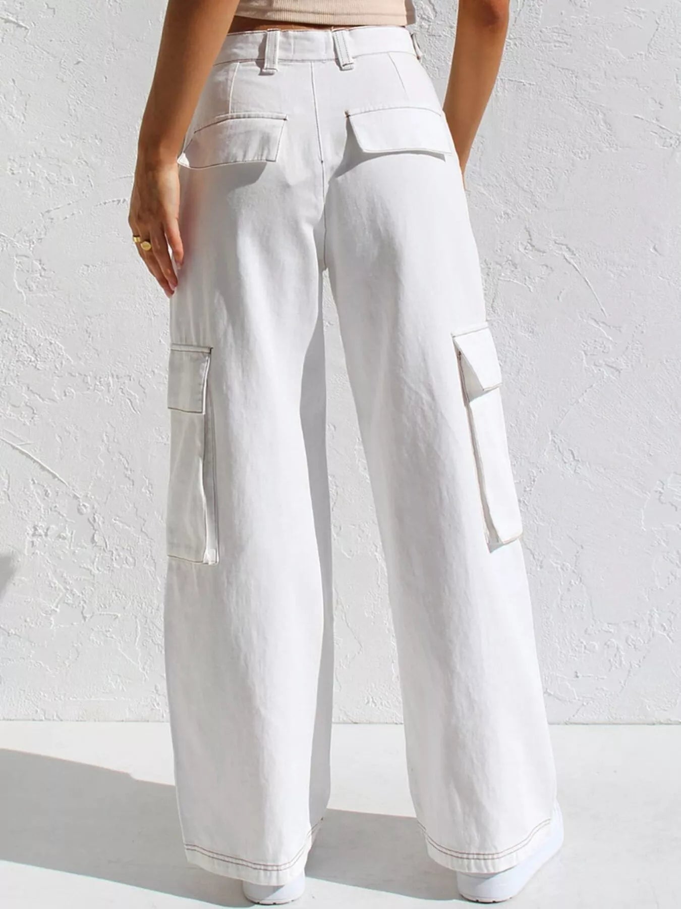 High-Waisted Wide Leg Cargo Jeans - Lara Moda