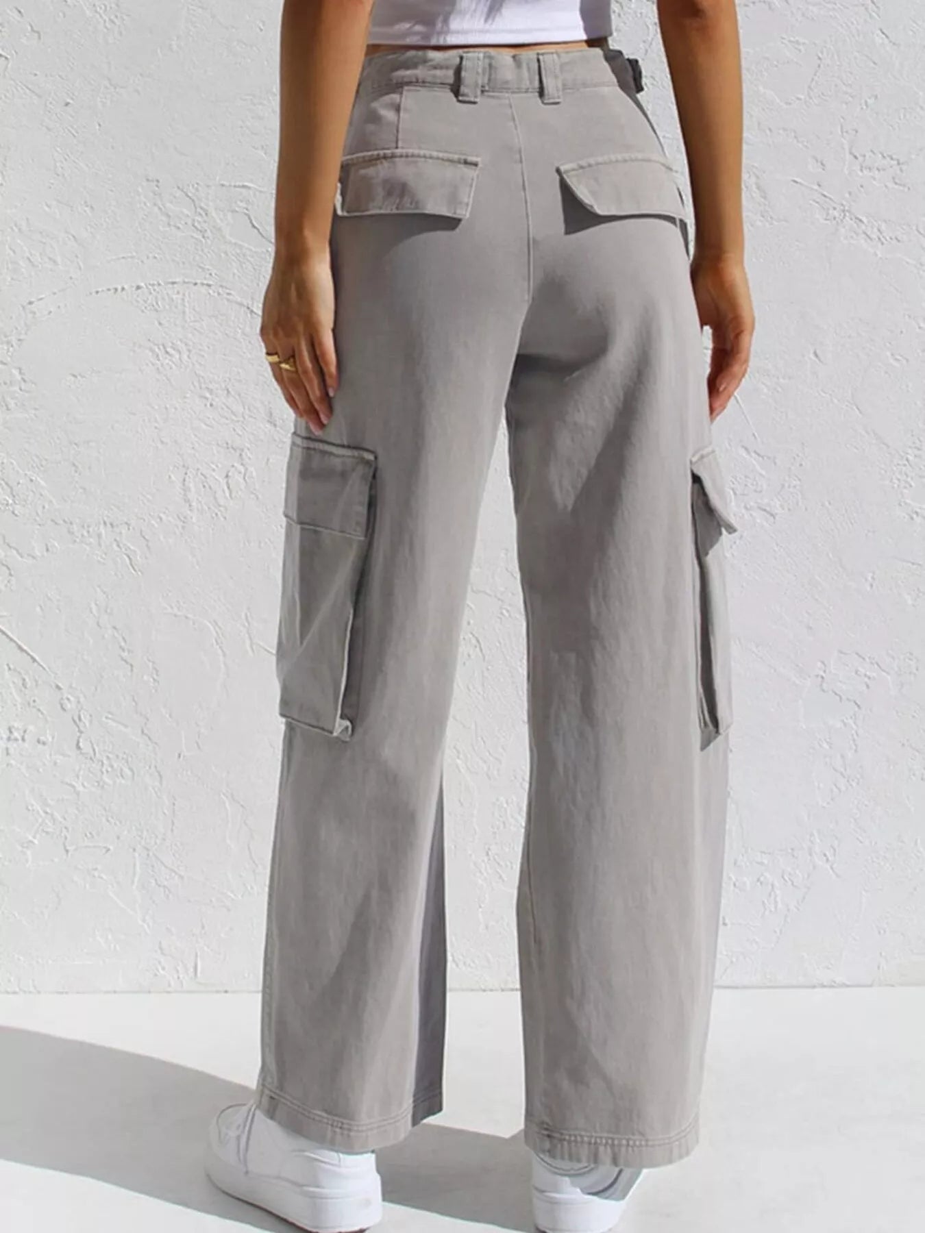 High-Waisted Wide Leg Cargo Jeans - Lara Moda