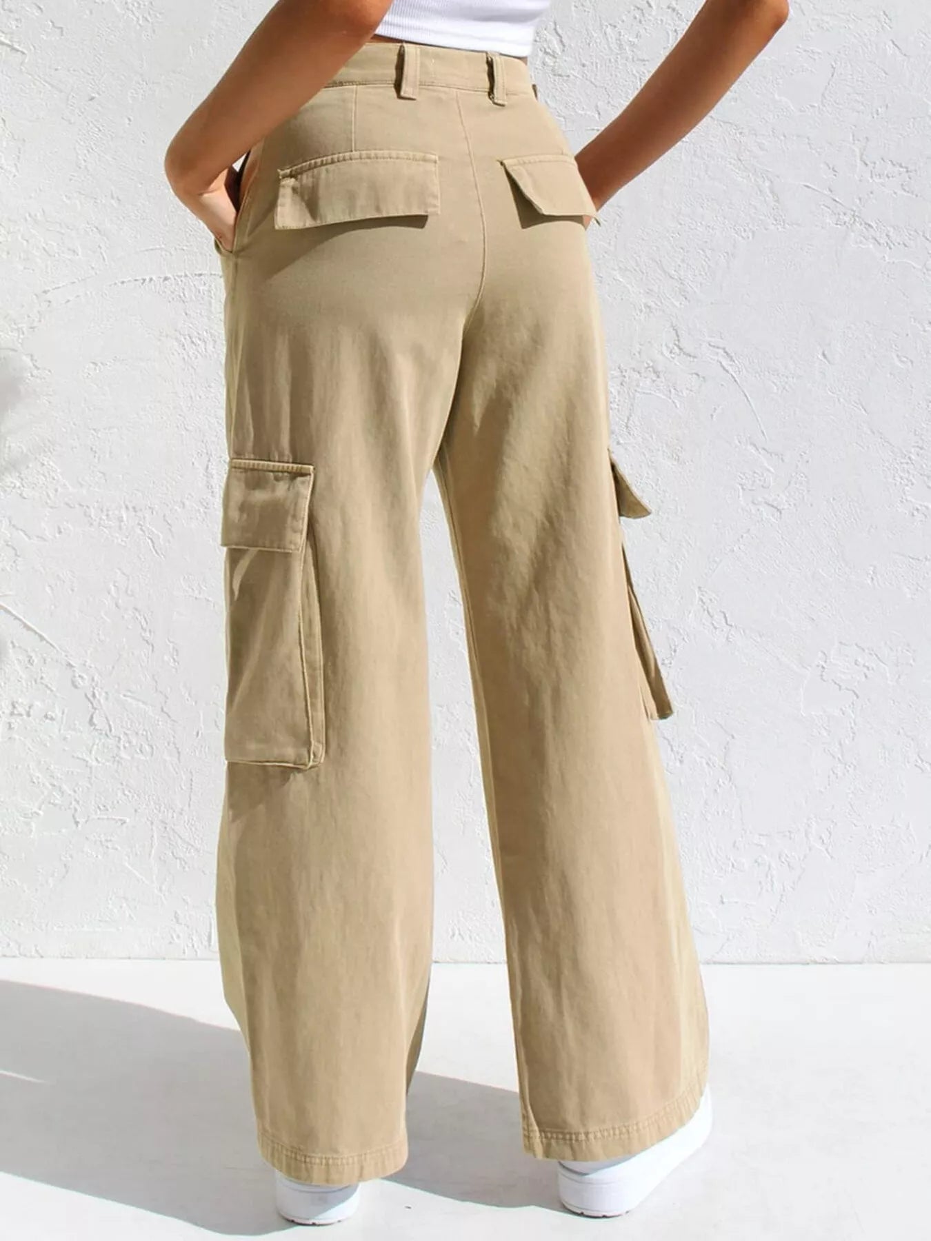 High-Waisted Wide Leg Cargo Jeans - Lara Moda
