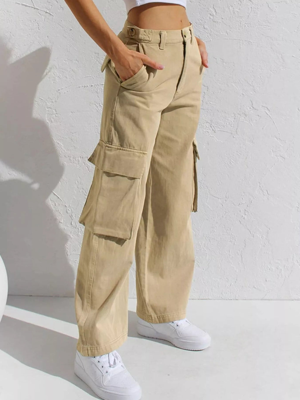 High-Waisted Wide Leg Cargo Jeans - Lara Moda