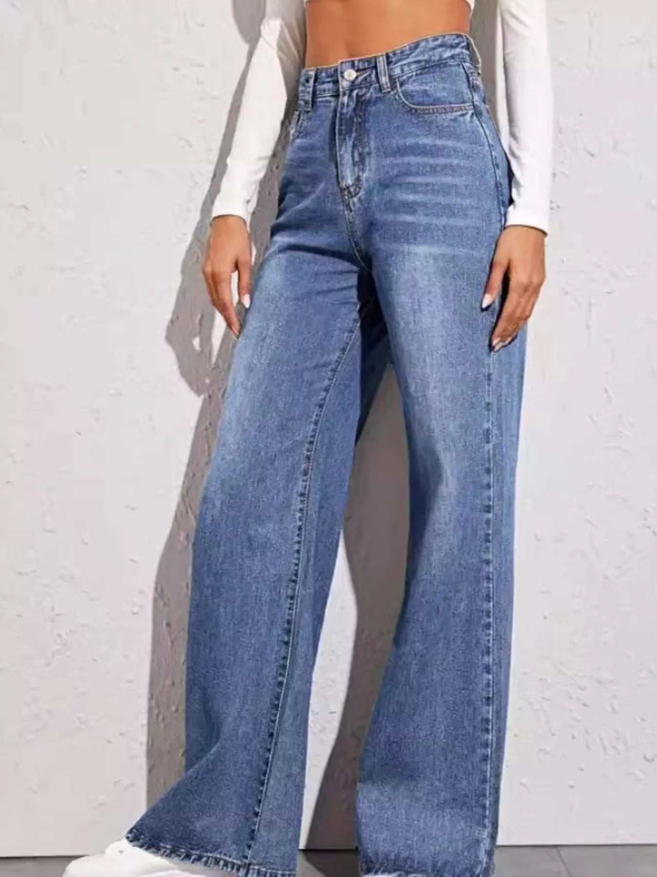 High-Waisted Wide Leg Jeans - Lara Moda