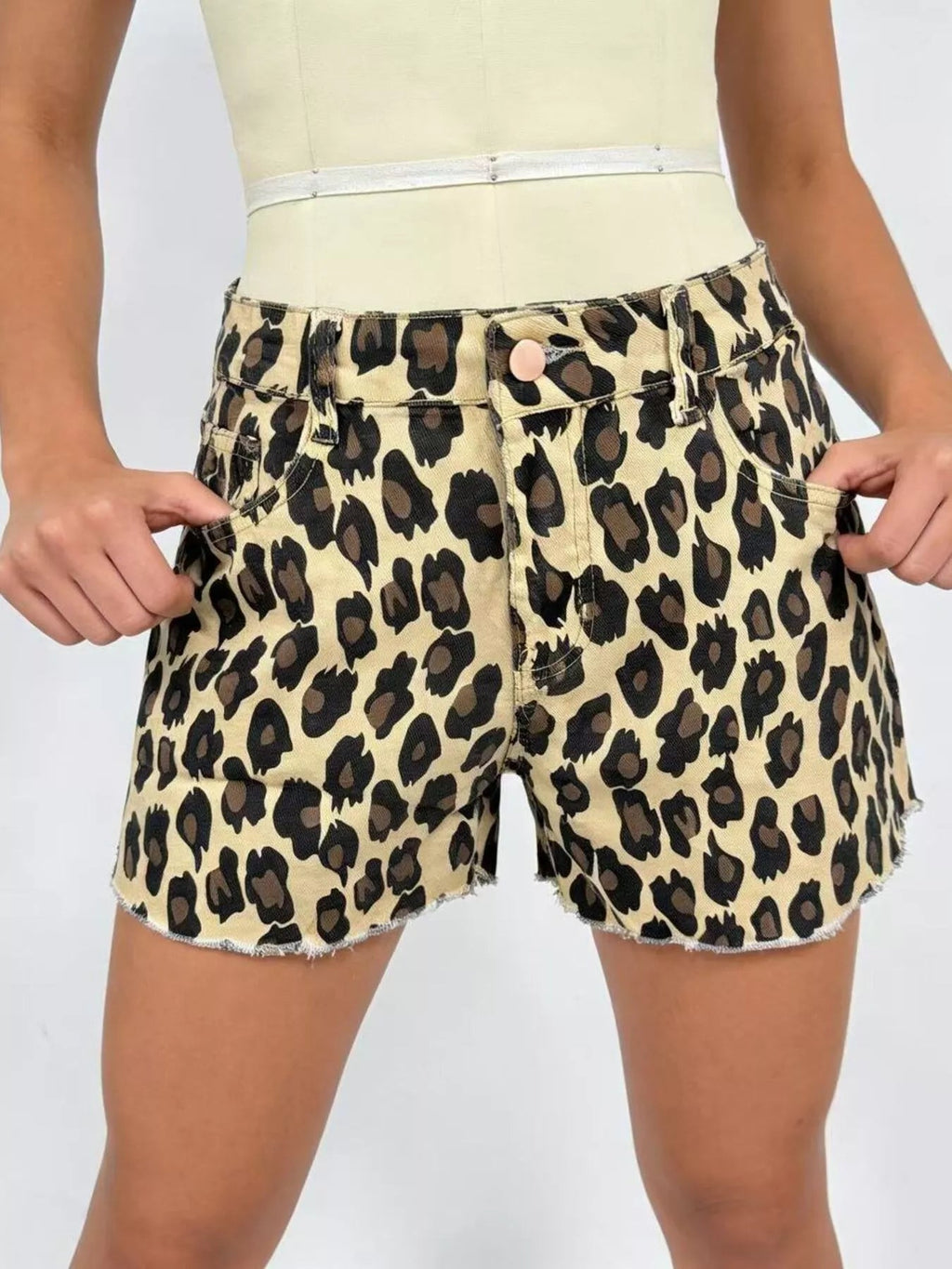 Leopard Print High-Waisted Denim Shorts - Lara Moda