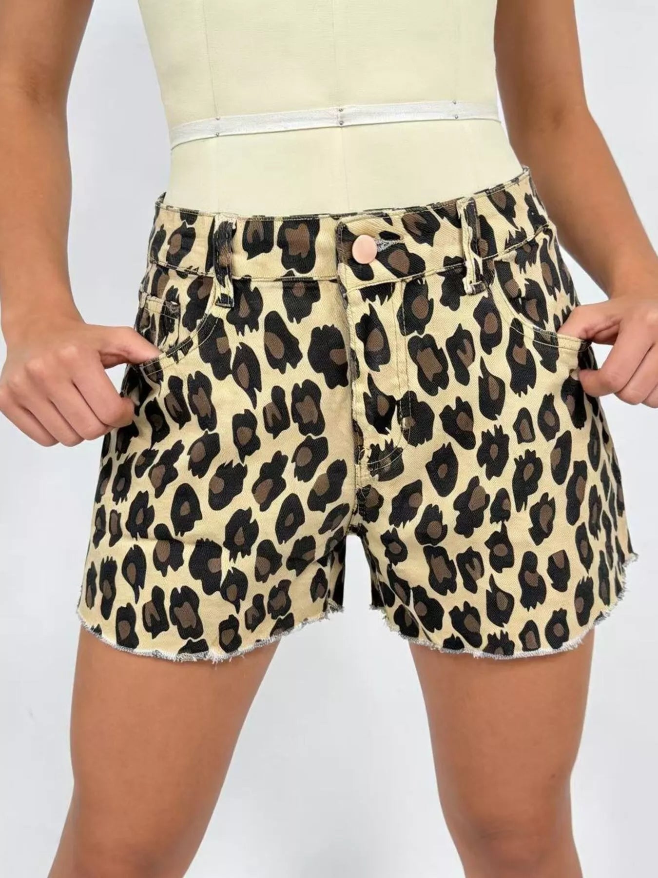 Leopard Print High-Waisted Denim Shorts - Lara Moda