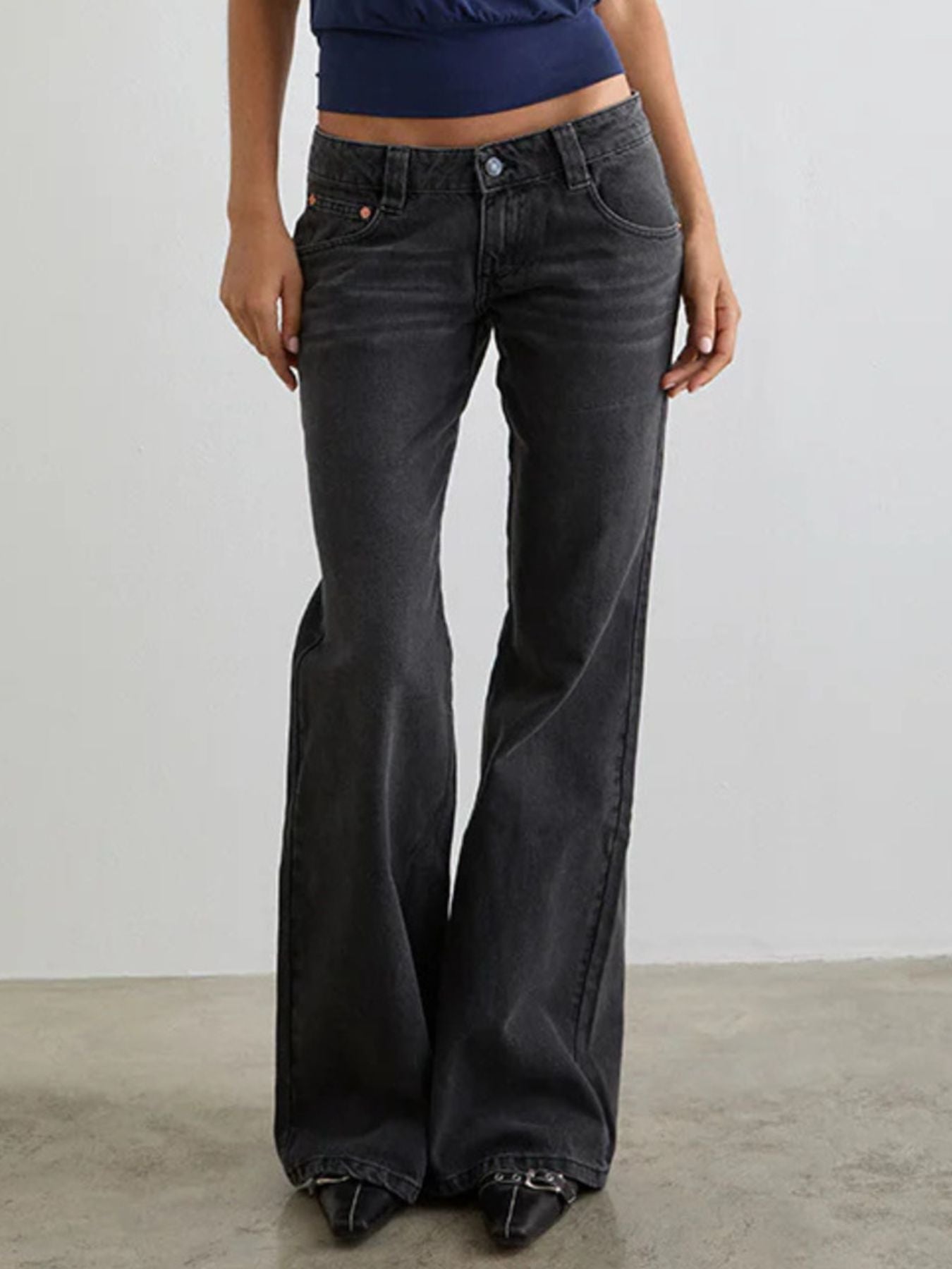 Low Rise Flare Leg Jeans - Lara Moda