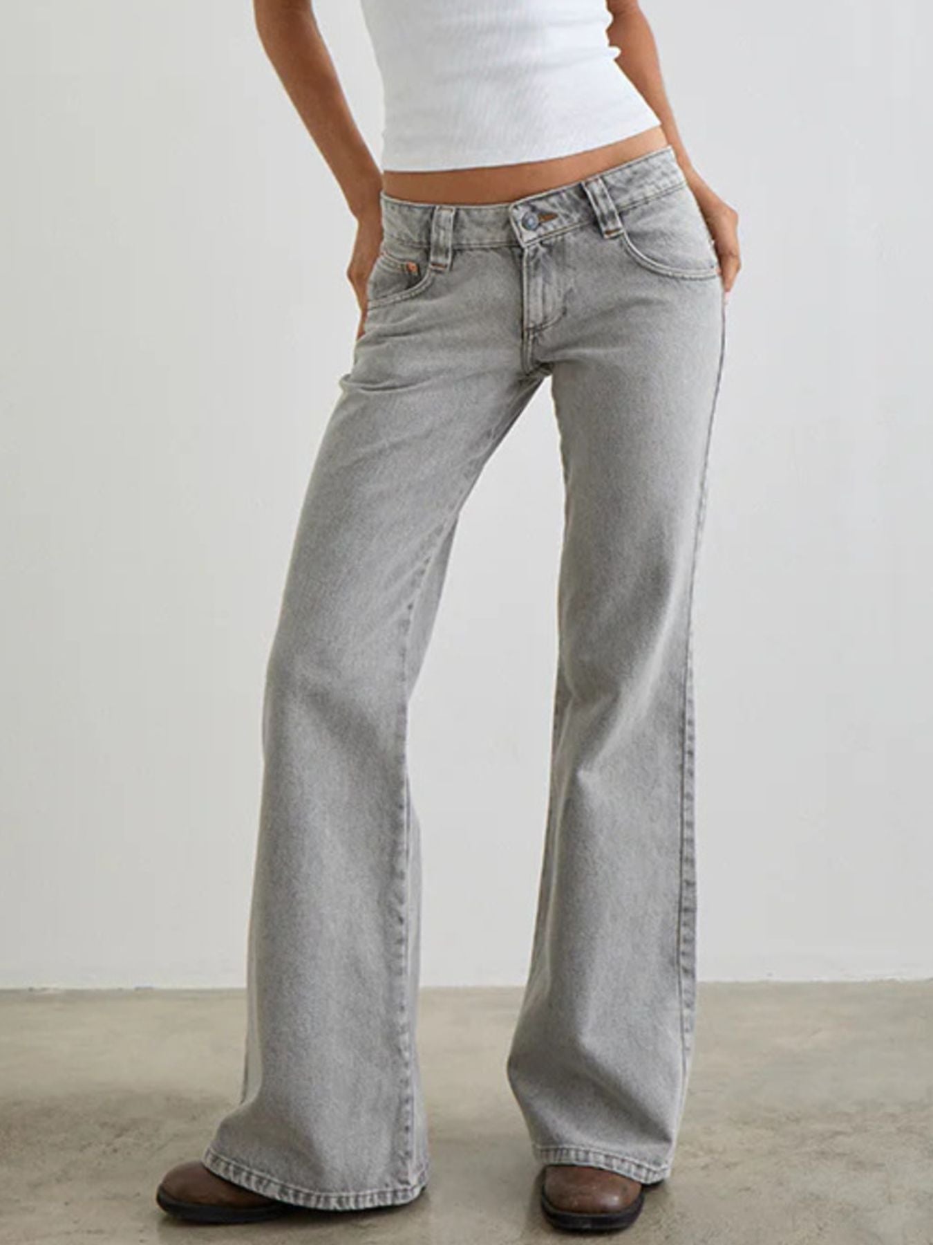 Low Rise Flare Leg Jeans - Lara Moda