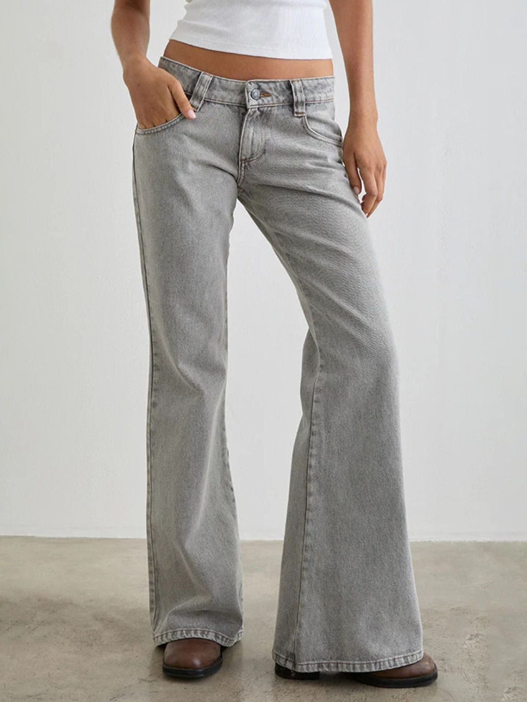 Low Rise Flare Leg Jeans - Lara Moda