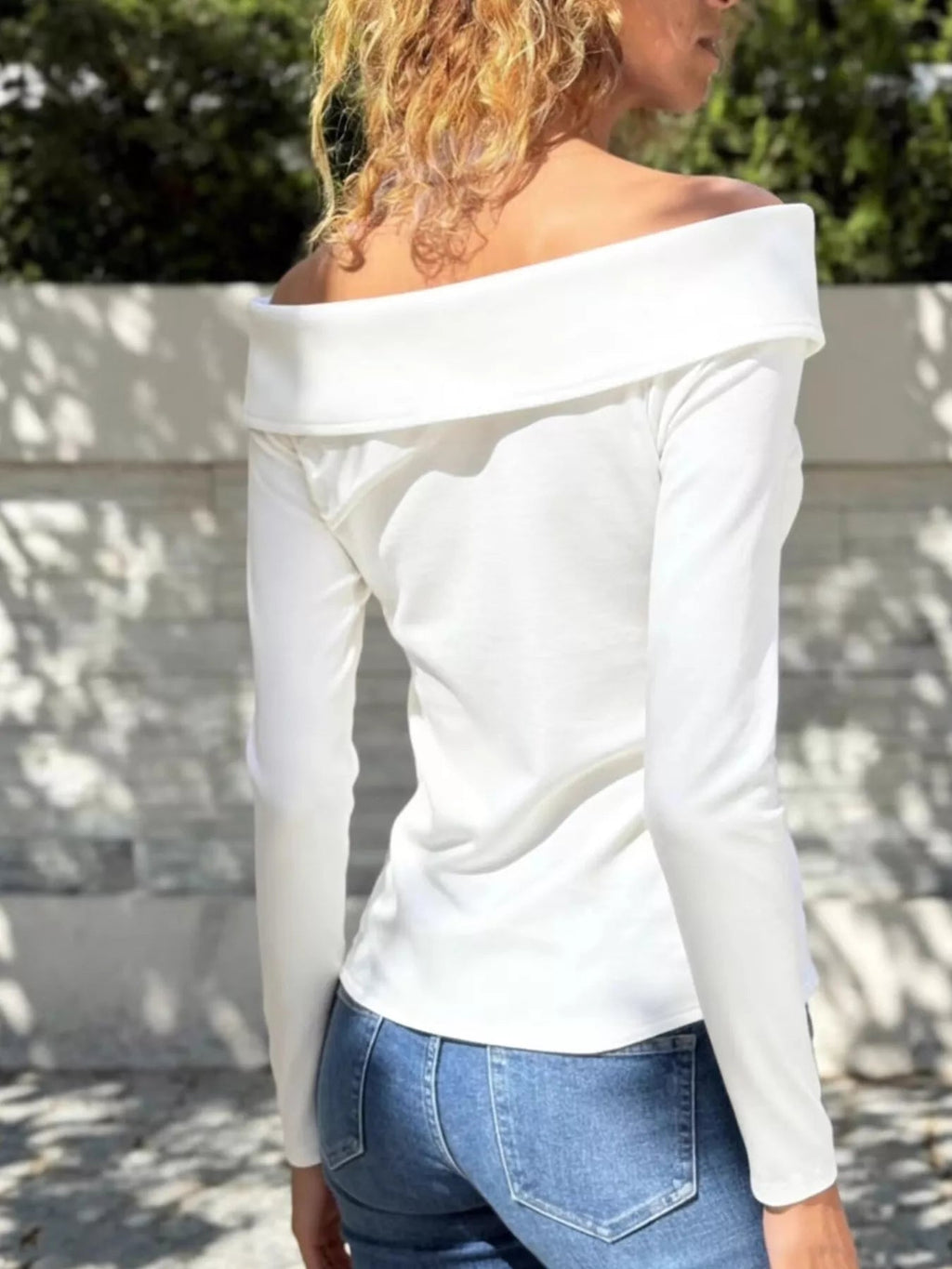 Off-Shoulder Long Sleeve T-Shirt - Lara Moda