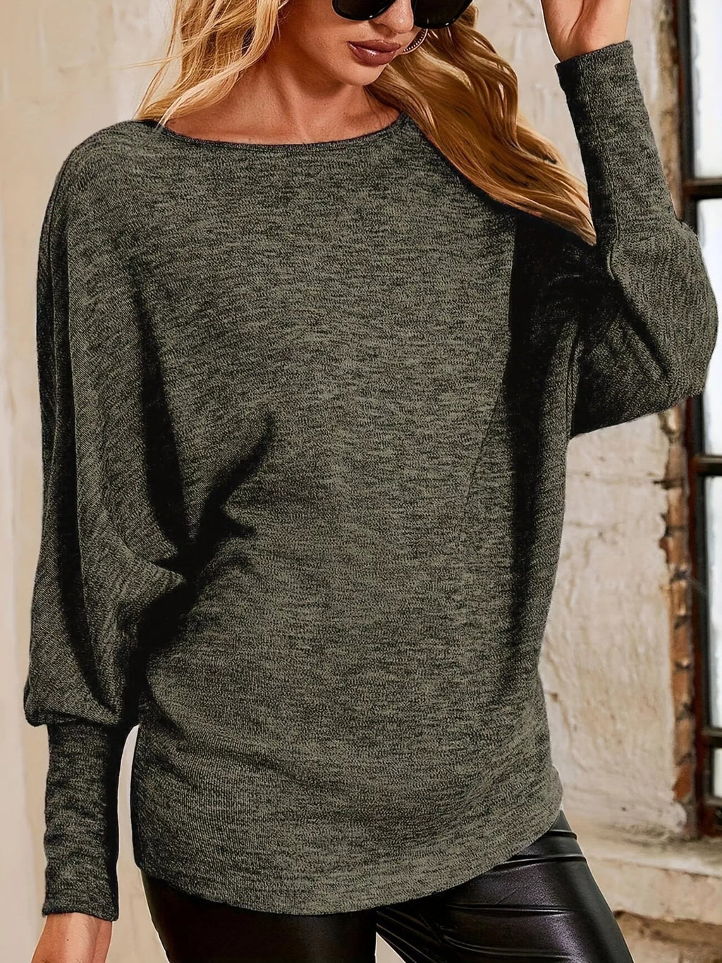 Round Neck Long Sleeve Relaxed Fit T-Shirt - Lara Moda