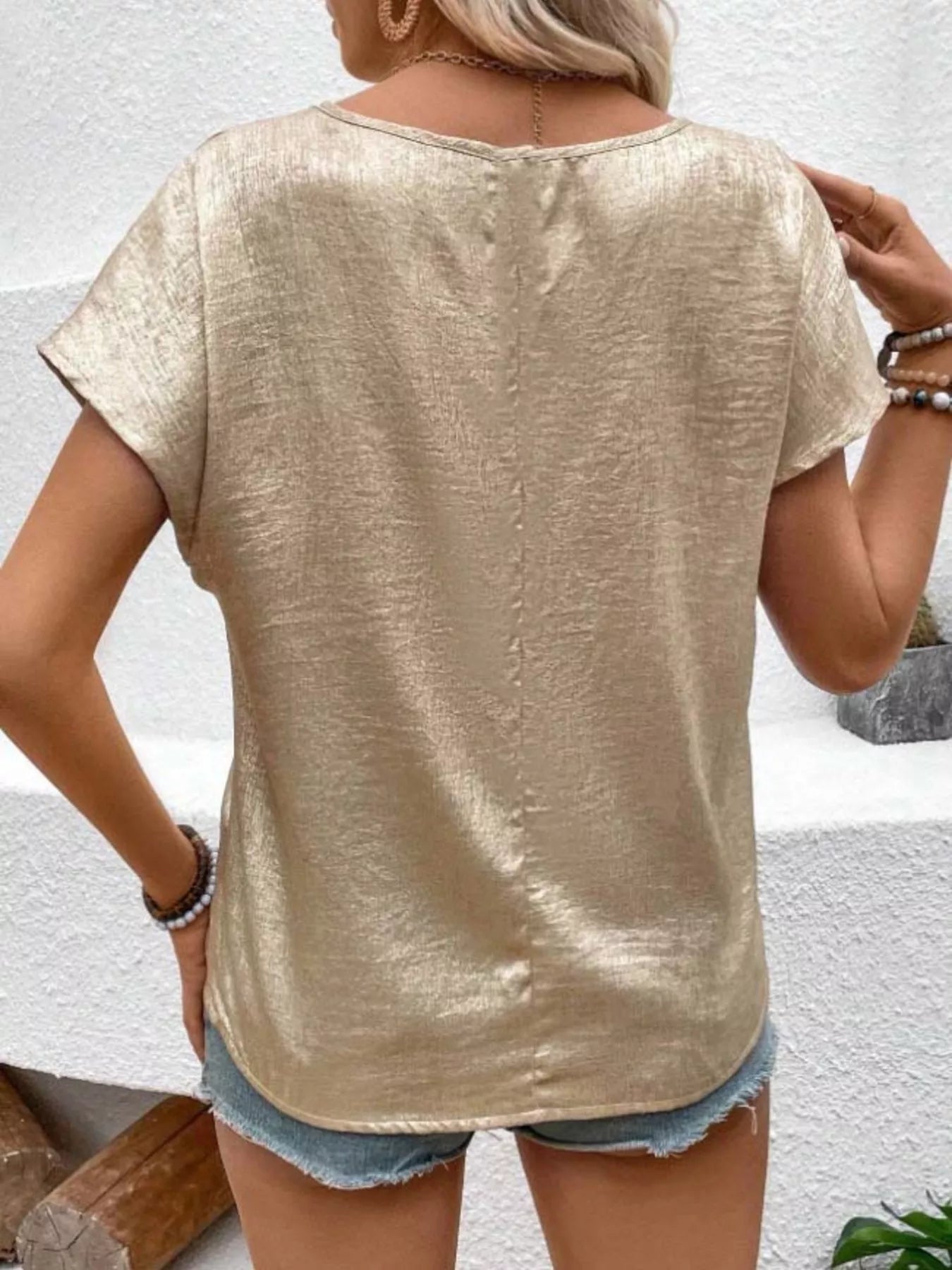 Round Neck Relaxed Fit T-Shirt - Lara Moda