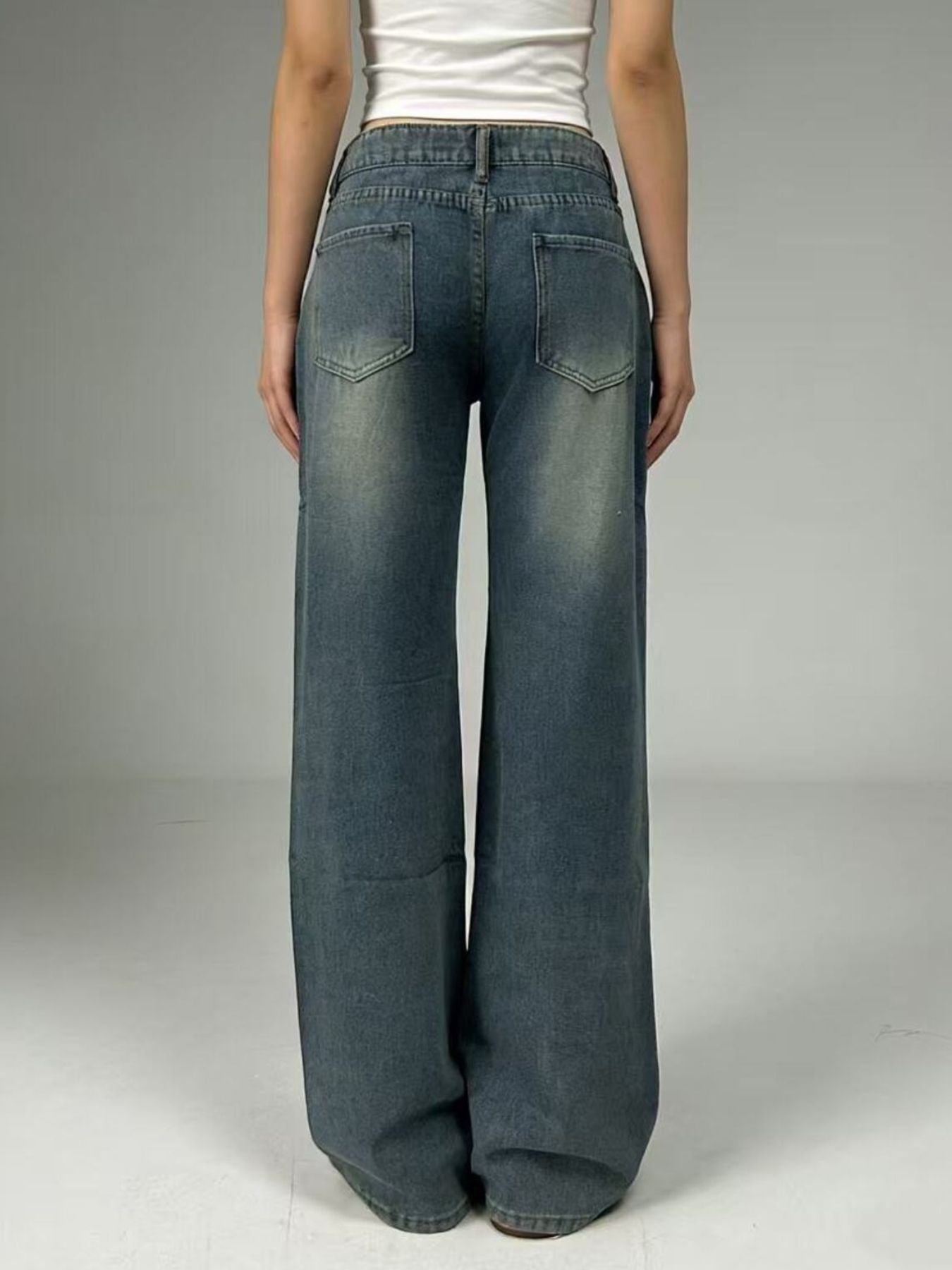 Vintage Wash Wide Leg Jeans - Lara Moda