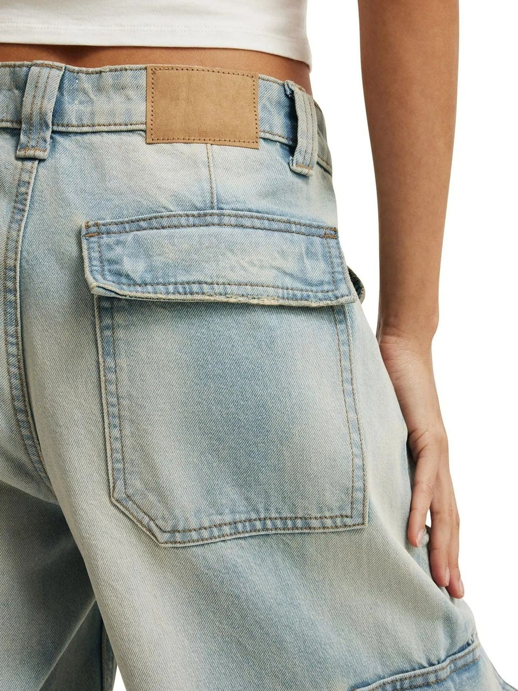 Wide Leg Cargo Jeans - Lara Moda
