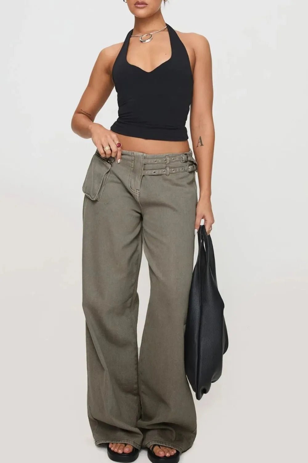 Wide Leg Jeans with Pockets - Lara Moda