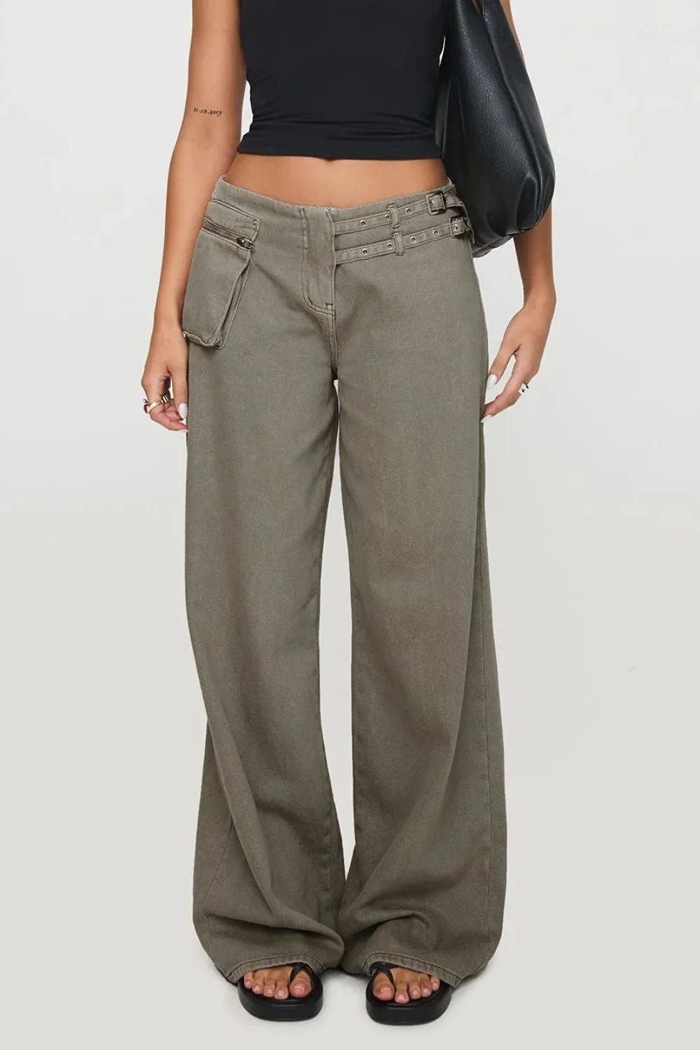 Wide Leg Jeans with Pockets - Lara Moda