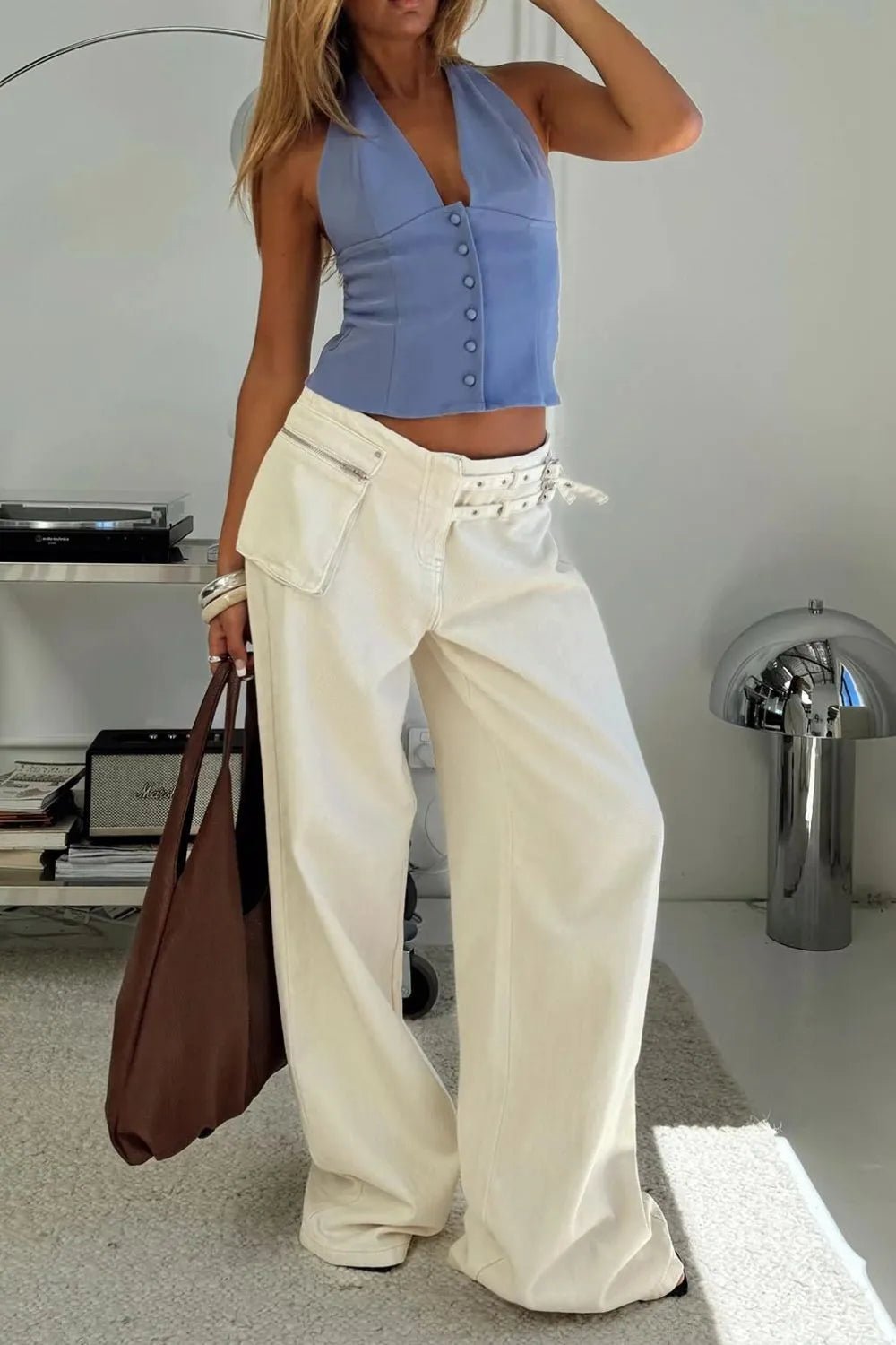 Wide Leg Jeans with Pockets - Lara Moda
